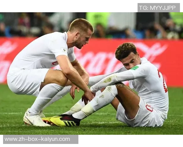 足球好兄弟携手共进共同追逐梦想的激情与荣耀